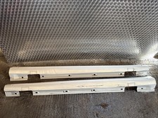 MERCEDES CLA AMG LINE W177 SEITENSCHWELLER PAAR LIMOUSINE 2015 IN SILBER