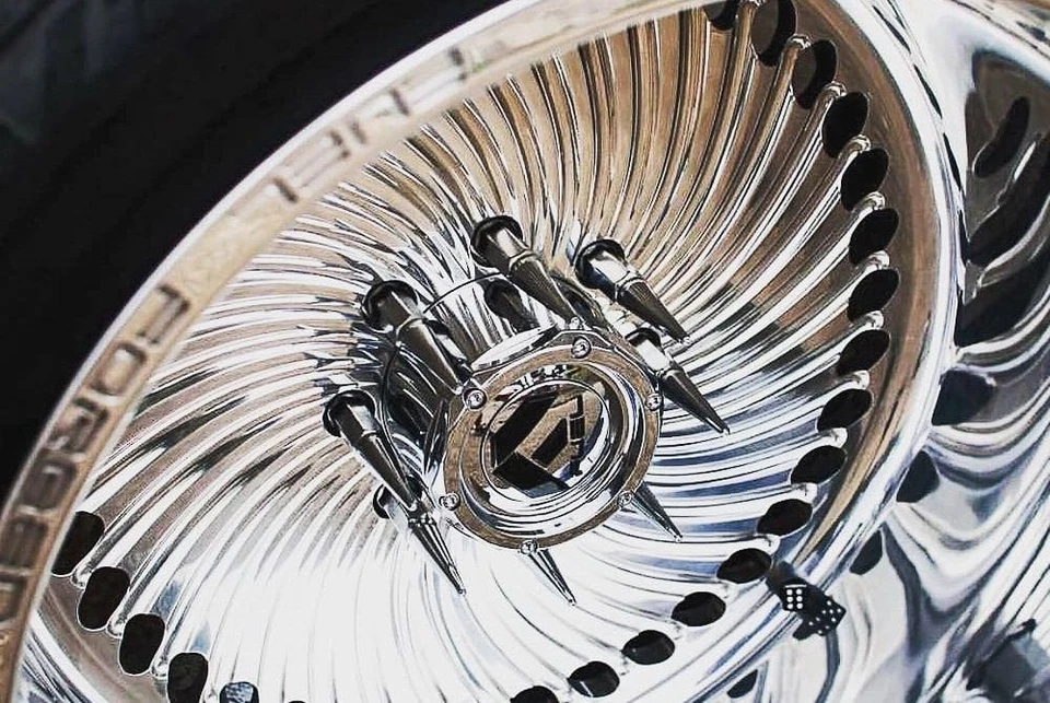 Metal Lugz 7208K8 Chrome Shank Seat Spiked Lug Nut Set Foto 2 de 4