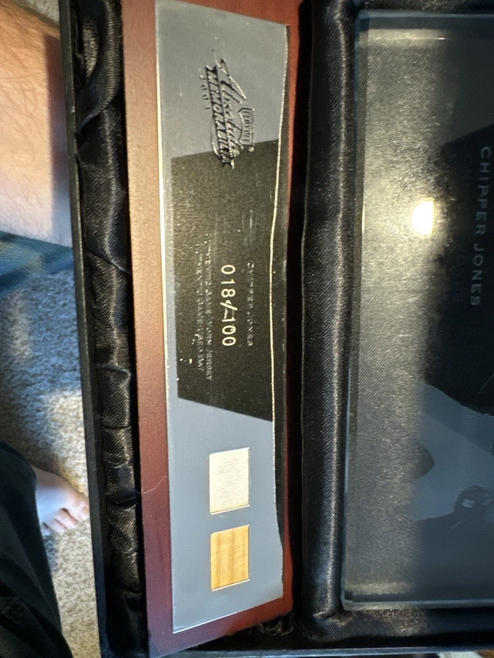 2003 Playoff Absolute Memorabilia Chipper Jones #018/100 Game-Used Jersey & Bat - Image 2 of 4