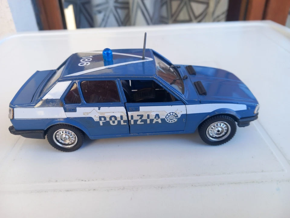 Alfa Romeo Giulietta 1.6 Polizia 1/25 Polistil - Immagine 2 di 4