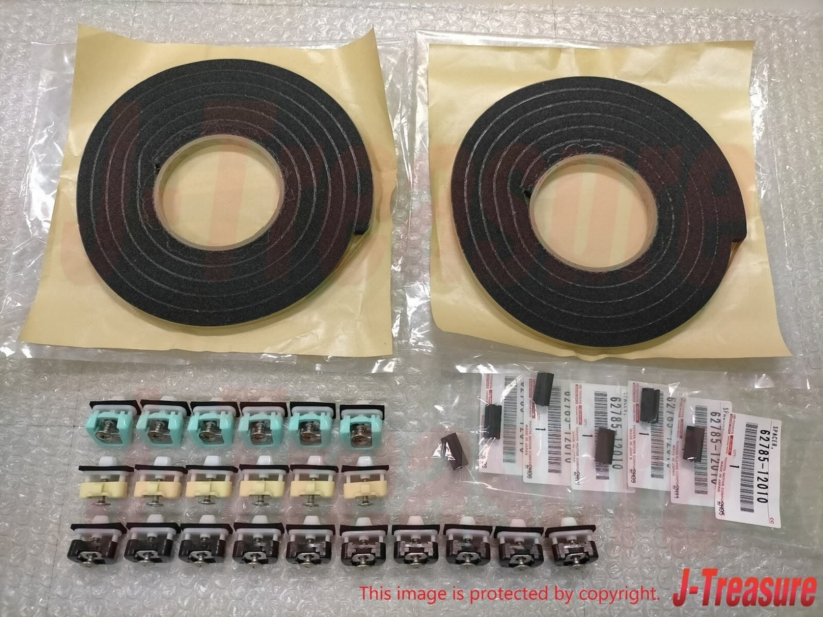 TOYOTA LEVIN TRUENO AE86 2Door Genuine Rear Quarter Glass Clips