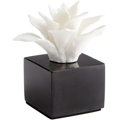 Cyan Design 10283 Calendine 5 X 4 inch Sculpture, Small - Picture 1 of 7