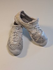 Nfinity Vengeance White Cheer Shoes Women s Size 5.5 Low Top Athletic