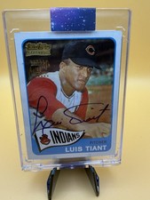 2001 Topps - Team Topps Legends Autographs Luis Tiant #TT25R (AU)