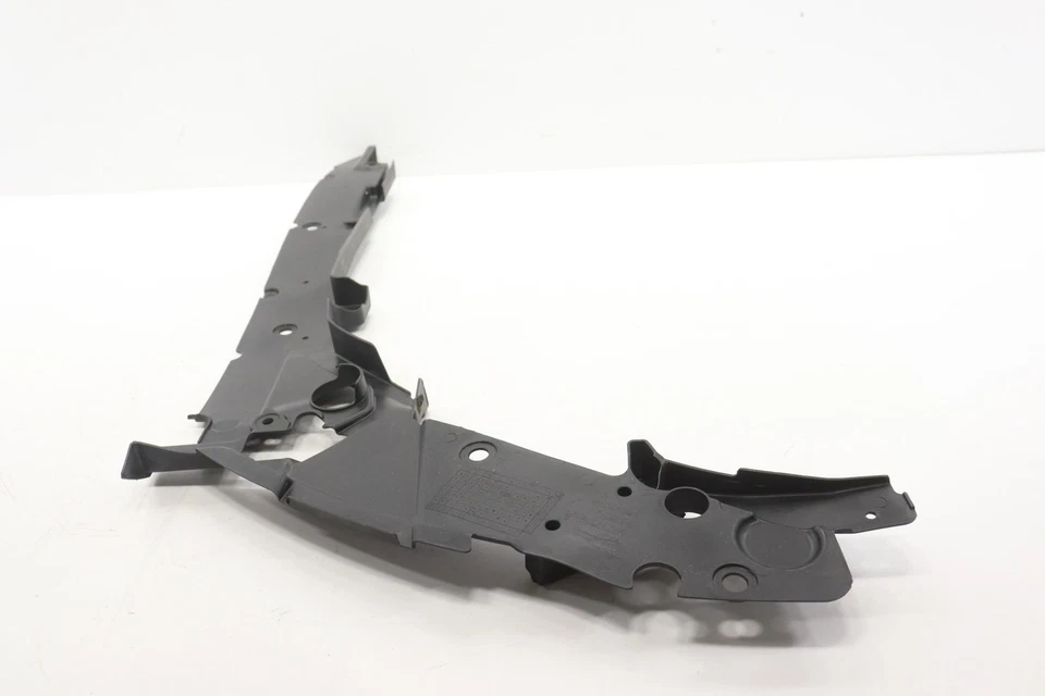 2016-2022 JEEP GRAND CHEROKEE WK FRONT LEFT FENDER CLOSEOUT PANEL OEM 68277399AA - Image 2 of 4