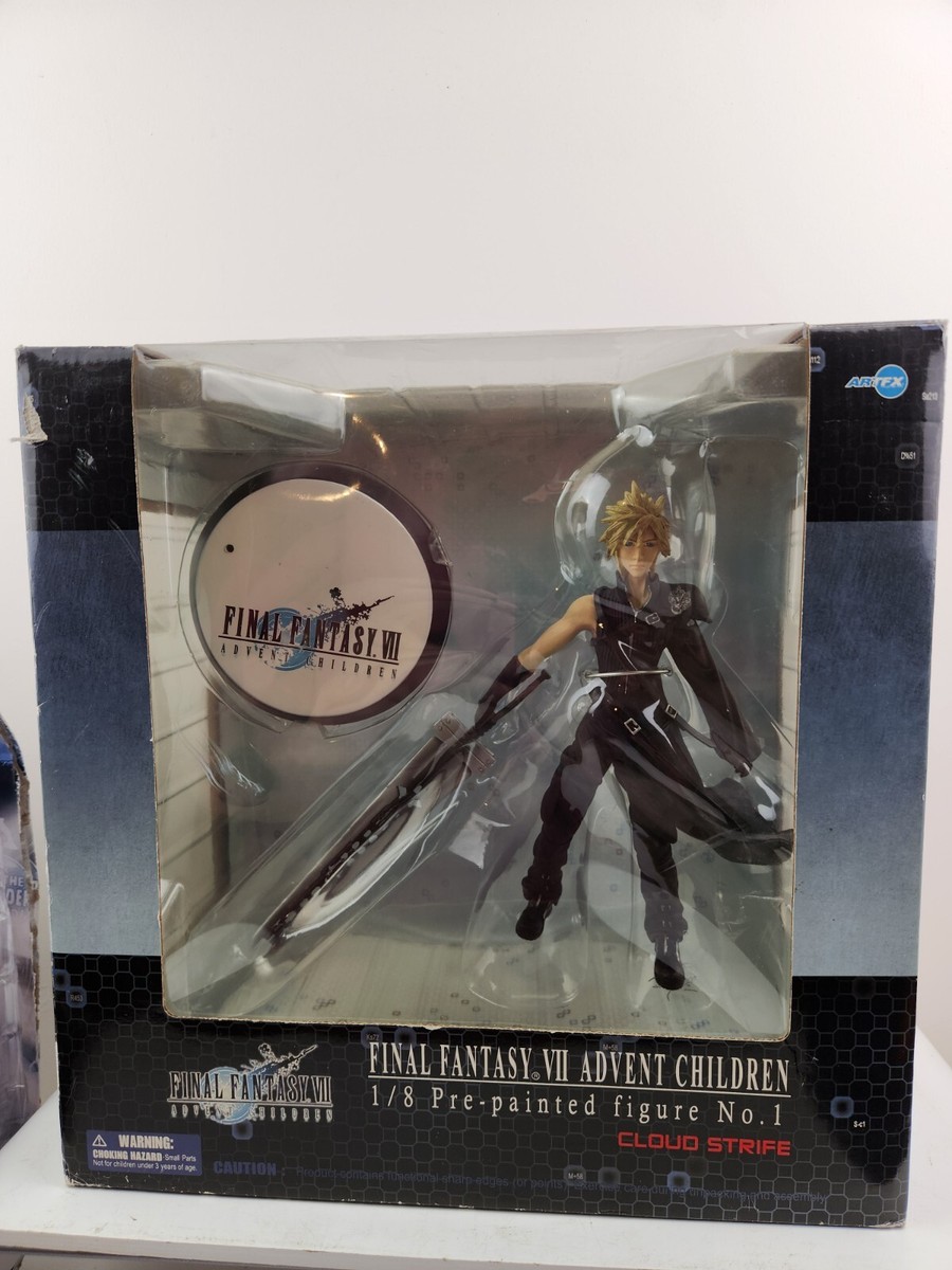 FINAL FANTASY VII ADVENT CHILDREN　フィギュア Amazon.com: Final Fantasy VII Advent Children Sephiroth Play