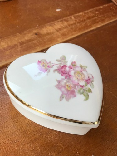 Gerold Porcelain Bavaria W. Germany Signed Small White with Pink Dogwood Flowers - Foto 3 di 7