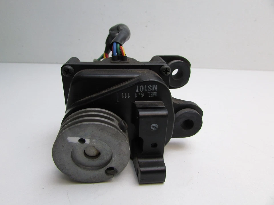 Motor servoválvula de escape Honda CBR1000RR CBR1000 RR6 J30 Foto 2 de 4