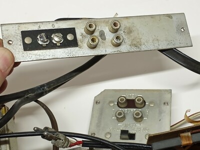 Vintage 1975 ZENITH ALLEGRO AM/FM STEREO RECORD PLAYER 8 TRACK