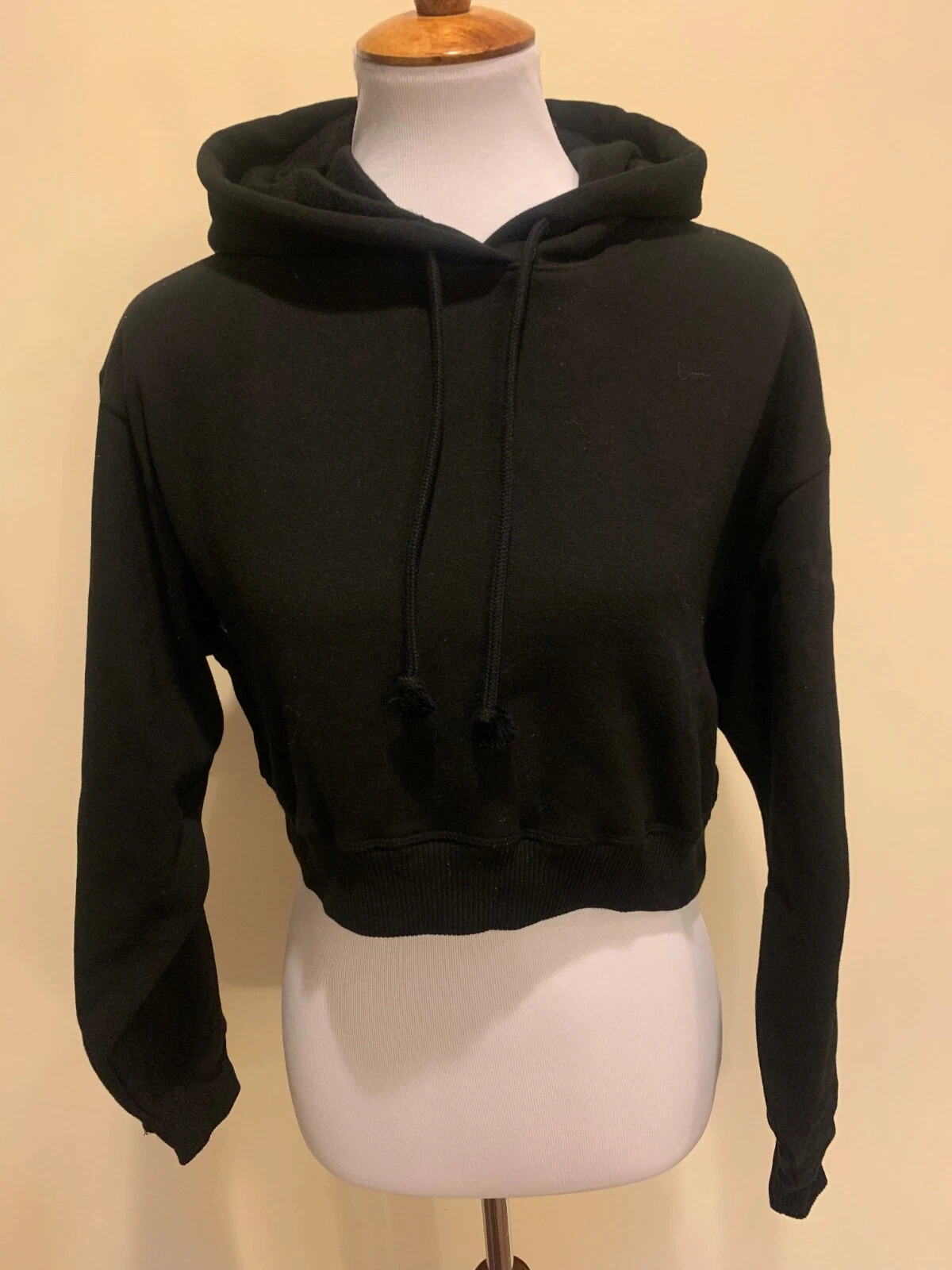 UNDERCOVER Nuovo con etichetta! Felpa con cappuccio Victoria's Secret ROSA nera Campus Bling cropped taglia XS