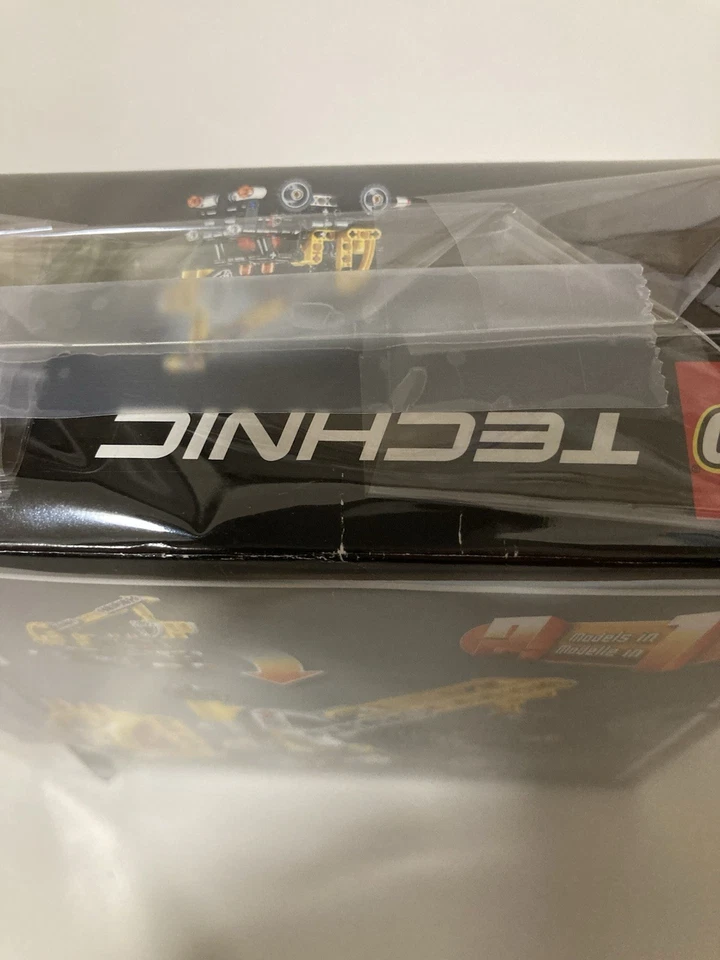 LEGO Technic 42031 Cherry Picker Crane Function Retired 2015 Brand New Sealed - Image 3 of 4