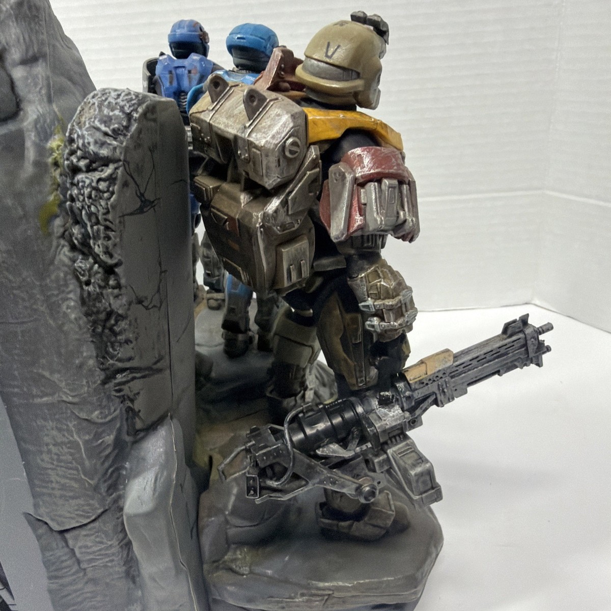 Halo Reach Noble Team Legendary Edition Statue - ALL WEAPONS