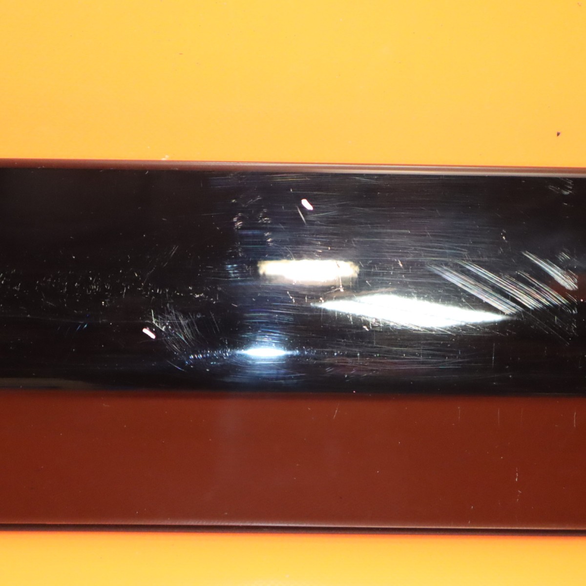 Rolls-Royce Cullinan 2025-2026 Front Right Body molding Black