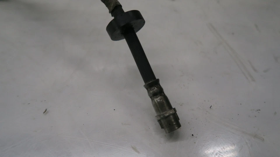 Manguera de línea de freno lateral del pasajero delantero derecho Audi Q7 2017-2019 OEM Foto 4 de 4