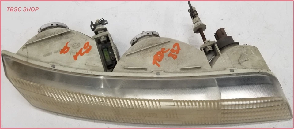 Lincoln Mark VIII 1993 1994 1995 1996 faro lado derecho del pasajero Foto 2 de 4