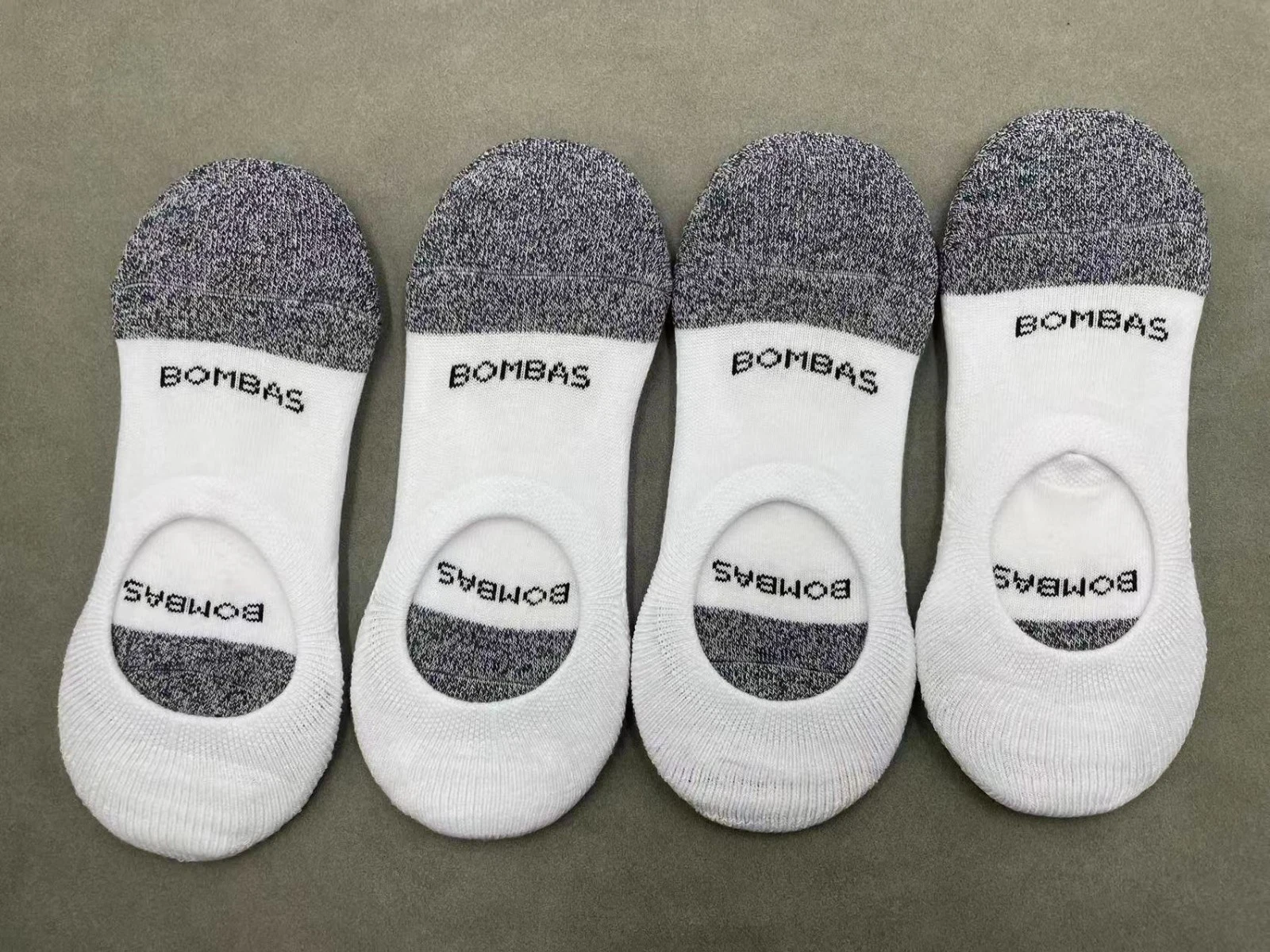4 pairs Women's Marl Cushioned No Shows Socks Size Medium 8-10.5 white