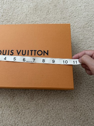 louis vuitton Box .Good For Small Bag Or Long Wallets. New Condition - Picture 4 of 6