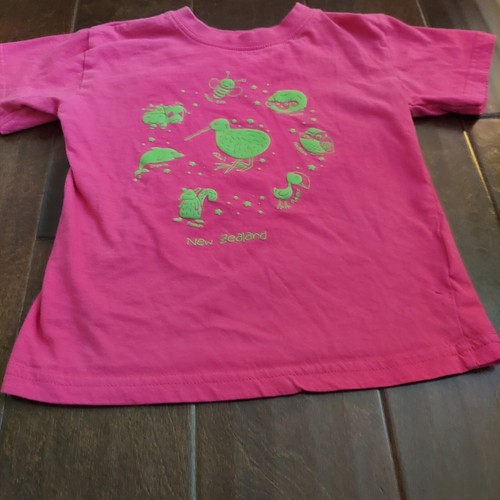 Design Apparel Girl's Pink/Green New Zealand Animal Print Shirt - Size 4 - Picture 5 of 9