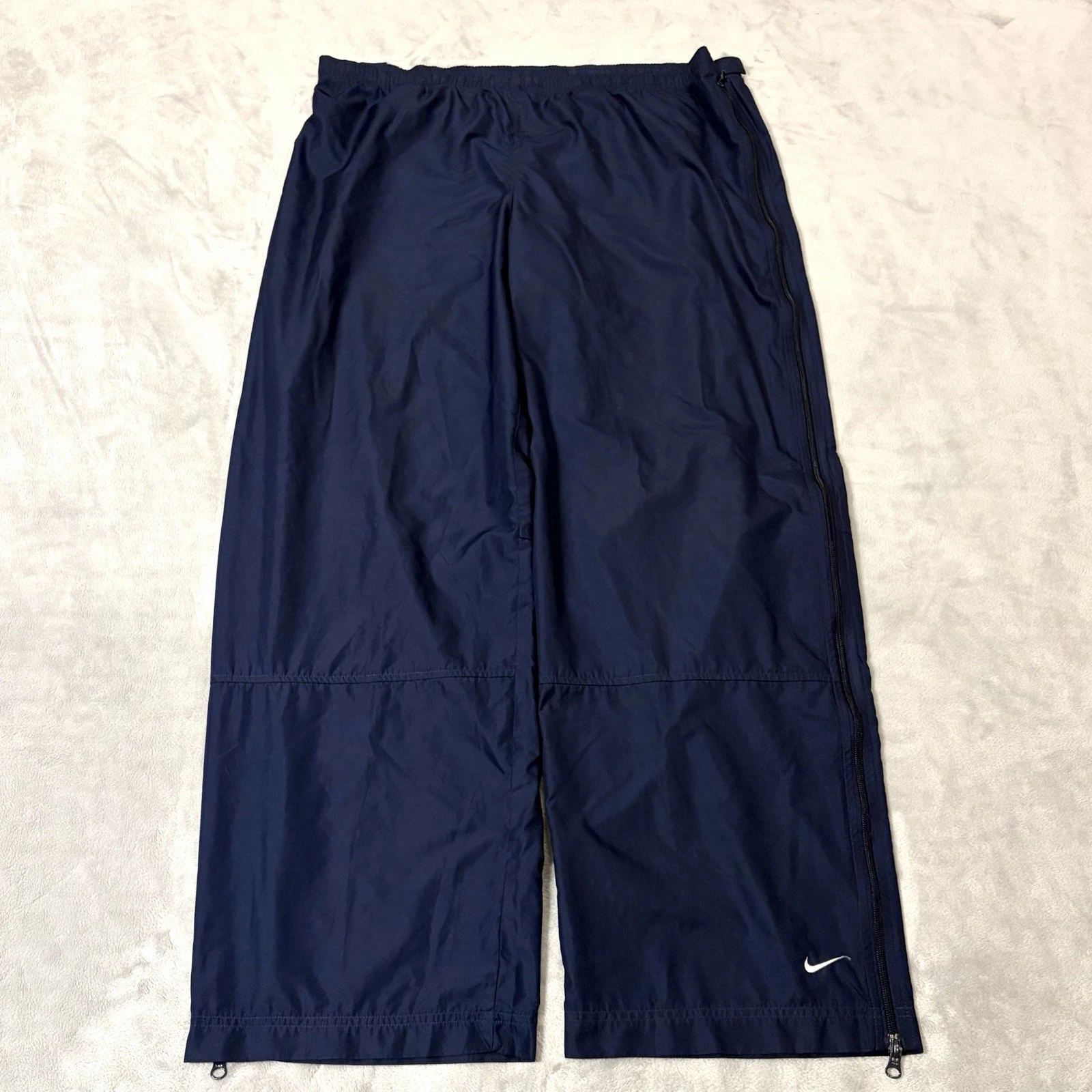 Vintage Y2K Nike Baggy Track Pants Men’s Size XXL Windbreaker 11” Leg Opening
Opens in a new window 