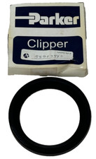 NEW IN BOX Parker 2QTR10 Oil Seal