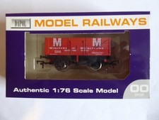 Dapol West Wales Wagon Works Ltd Edition OO 7 Plank -MINISTRY of MUNITIONS- Mint