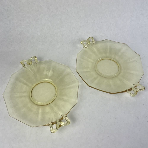 Fostoria Fairfax Topaz Yellow Depression Glass, 8 1/8” Plate With Bow Handles