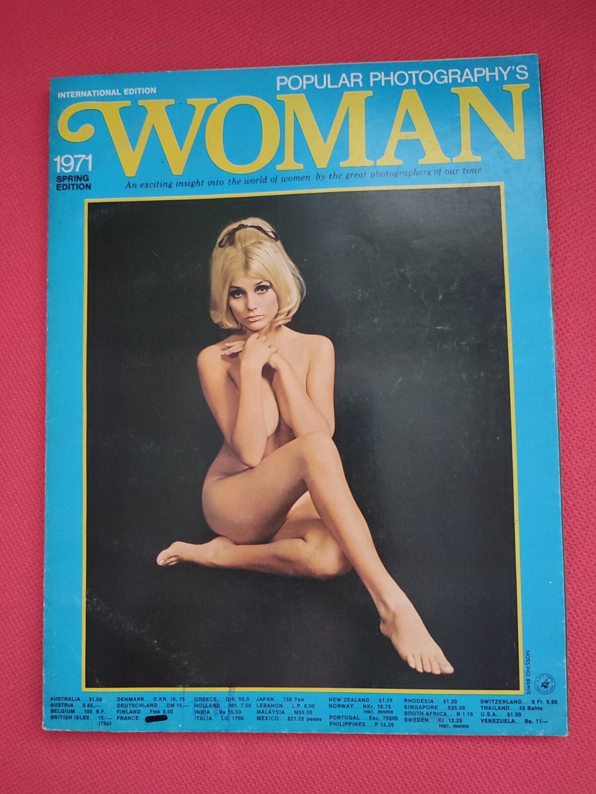 인기 사진 잡지 'Woman' 1971년 에로틱한 희귀본