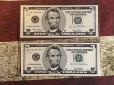 2003 $5 Dollar Star Notes CH/CU Two Consecutive Federal Reserve Notes