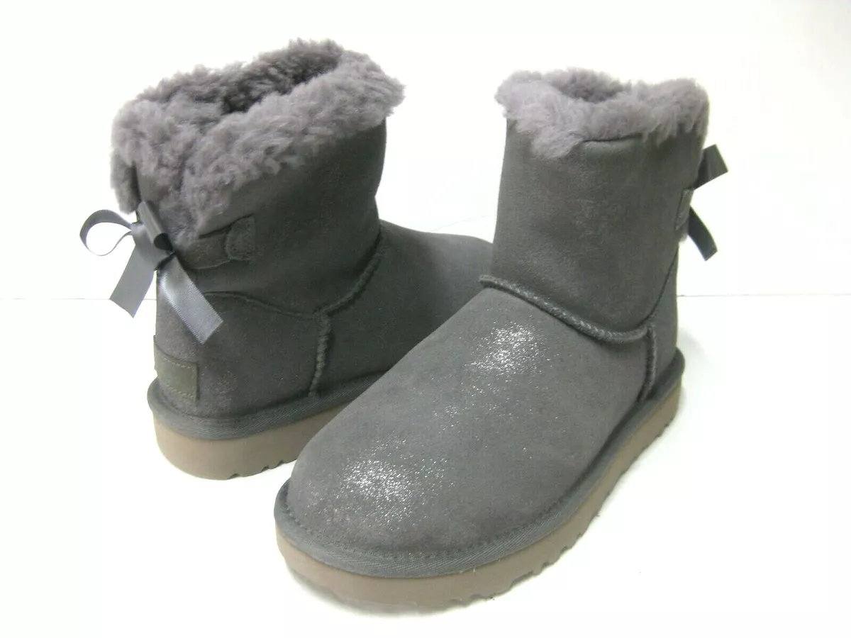 Satin bow mini ugg deals