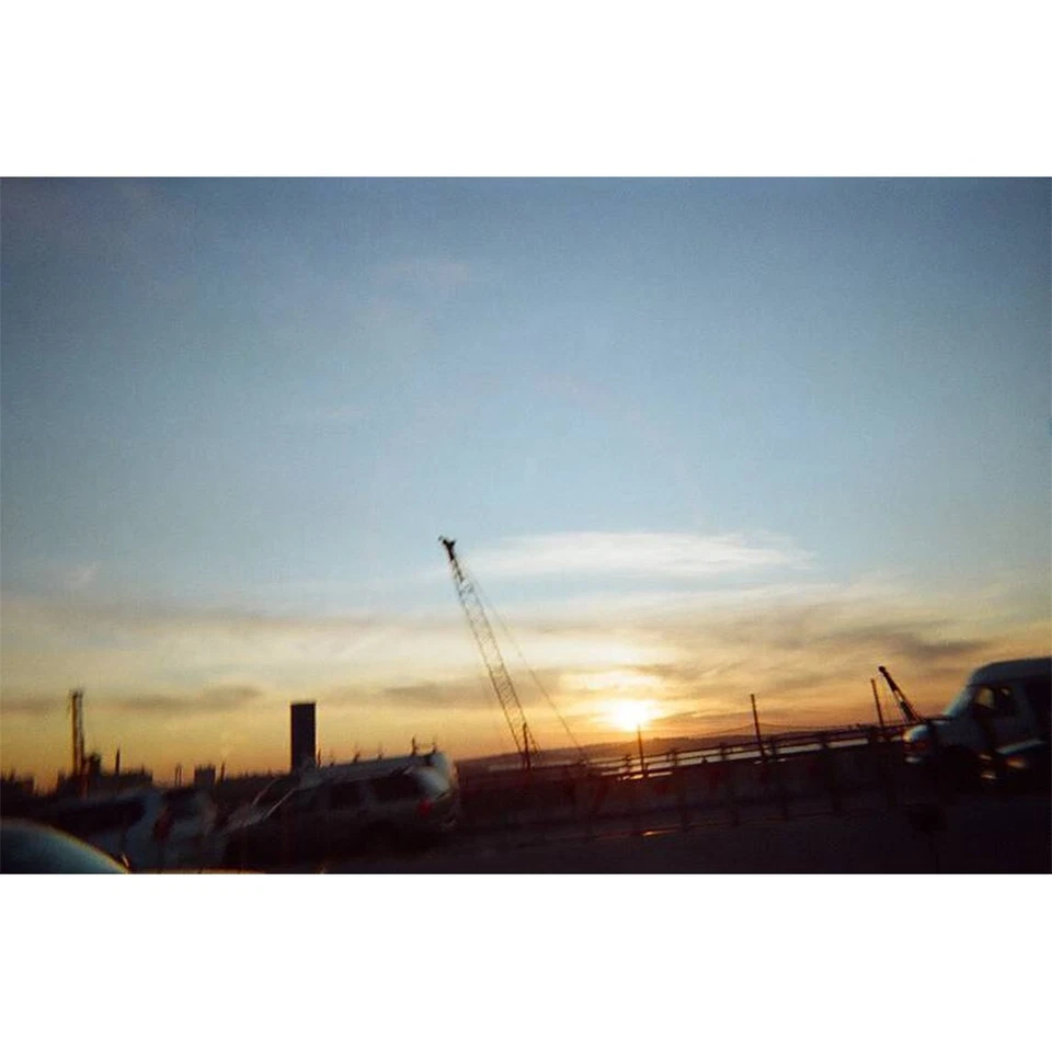 Vintage Vibes! Kodak FunSaver Disposable Film Camera (New & Sealed) + FREE 12 Ex - Image 3 of 4