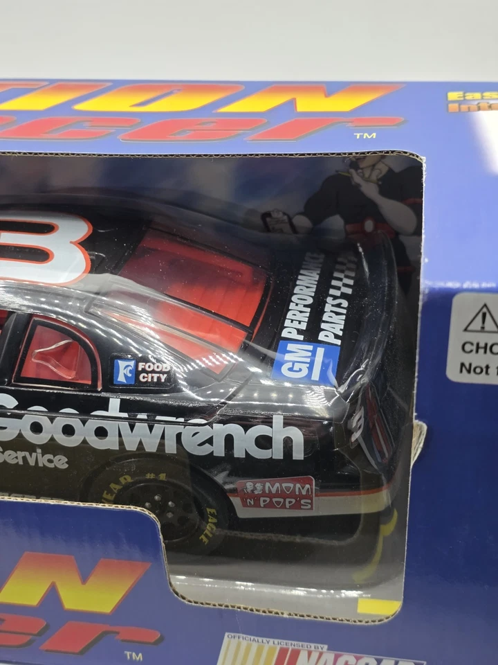 Dale Earnhardt 1996 #3 GM Goodwrench 1/18 Action Racer w/Figure NIB NASCAR Rare - Image 3 of 4