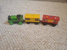 Thomas And Friends Wooden Railway Percy And Monkey Car And Birthday Car Zoo Set