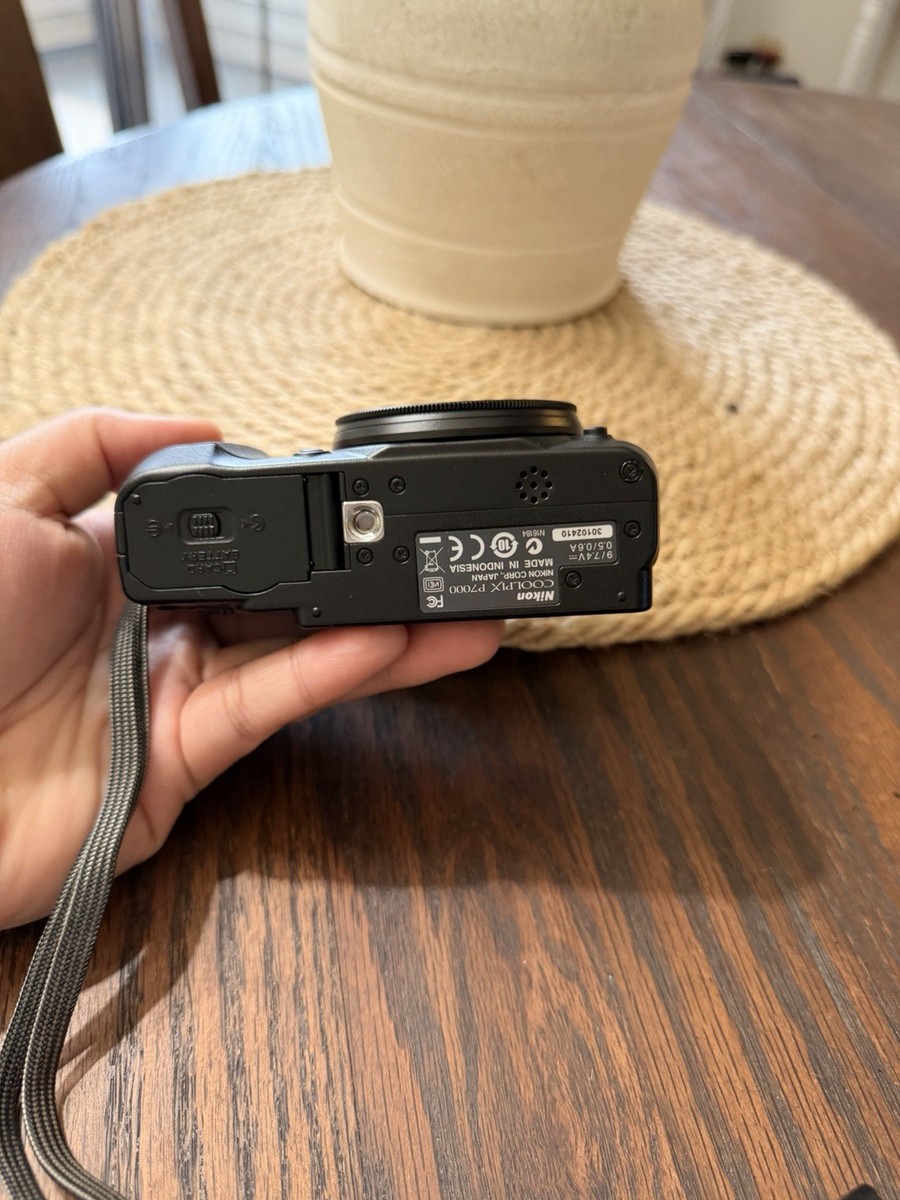 Nikon COOLPIX P7000 10.1MP Digital Camera - Black for sale online