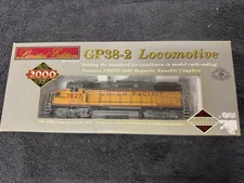 Proto 2000 GP38-2 Union Pacific #2027 Locomotive 