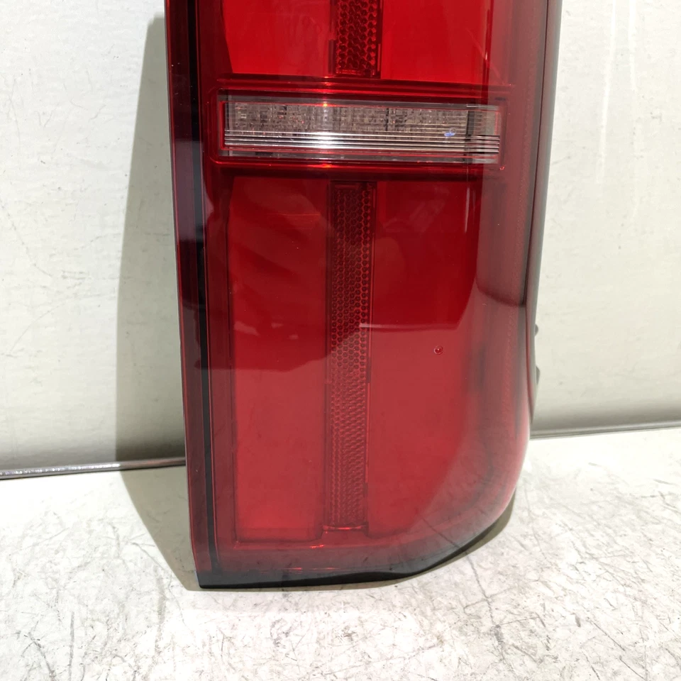 Lanterna traseira de LED Toyota Tacoma 2024 2025 passageiro destro 81550‐ak050 fabricante de equipamento original 1166 - Imagem 4 de 4