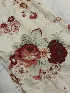 Waverly TABLE RUNNER Floral Norfolk Rose Red Green Cotton 12x64 VINTAGE