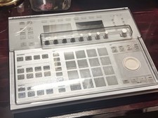 NATIVE INSTRUMENTS　Maschine studio MK2 Whit...