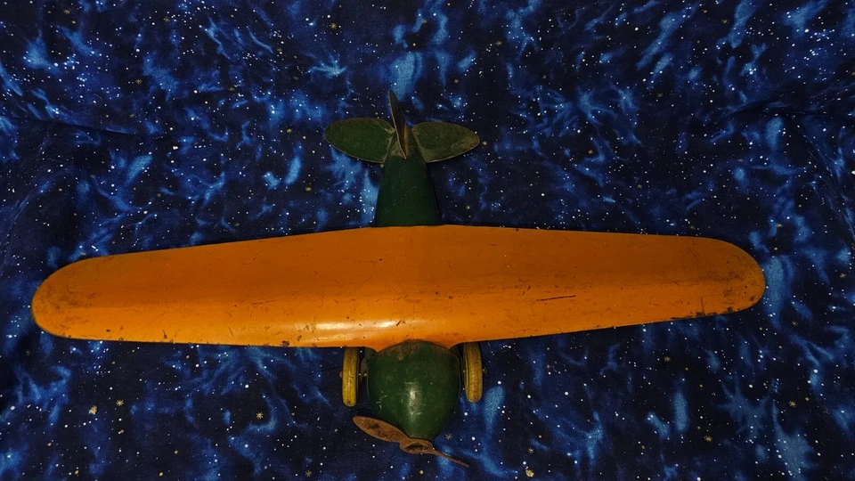 Avión de juguete de acero prensado Wyandotte Lockheed Vega de la década de 1930 modelo de envergadura de 18" Foto 4 de 4