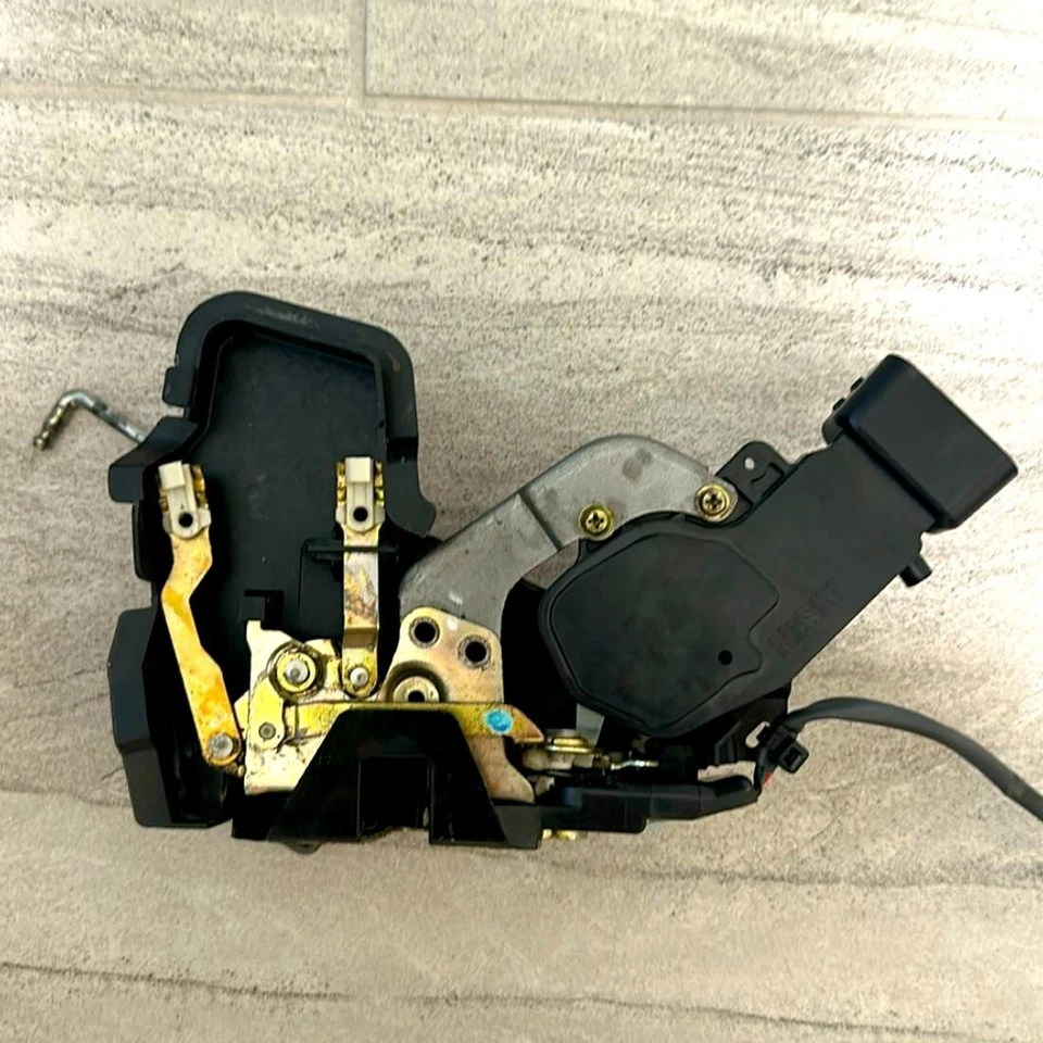 Actuador de cierre de puerta delantero izquierdo Toyota Camry 1997 a 2001 garantía de por vida Foto 4 de 4