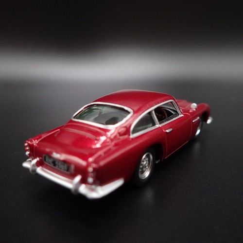 1963-1965 Aston Martin DB5 escala 1/64 diorama coleccionable modelo coche fundido a presión - Imagen 7 de 7