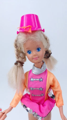 Baton Twirling Skipper Doll Barbie Sister Vintage 1992 Mattel