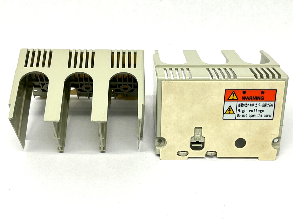 Disyuntor caja moldeada 3 polos 20A Mitsubishi NF125-HVU3P20A Foto 4 de 4