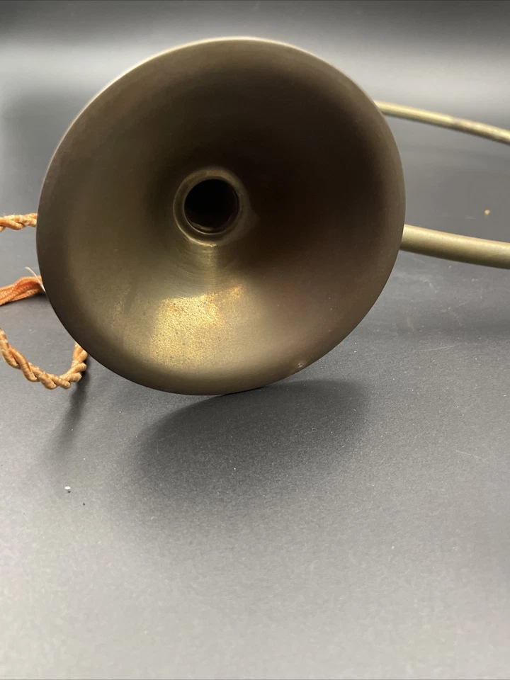 Vintage 21” Decorative Solid Brass Horn with Rope for Hanging Hand Crafted India - Image 4 of 4