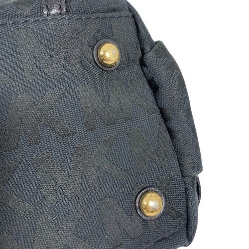 Bolso de hombro Michael Kors Gansevoort negro de lona/cuero + herrajes dorados - Imagen 14 de 23