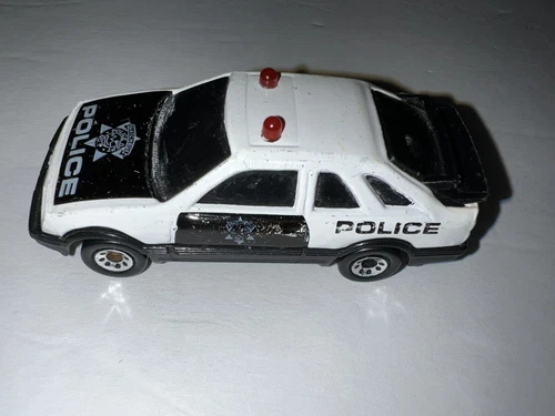 Vintage Matchbox 1983 Ford Sierra XR4i Police Car Sheriff White 1:58 Patrol Car