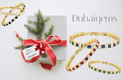 Yellow gold Finish Green Emerald & created diamond Princess Cut tennis bracelet - Picture 4 of 9