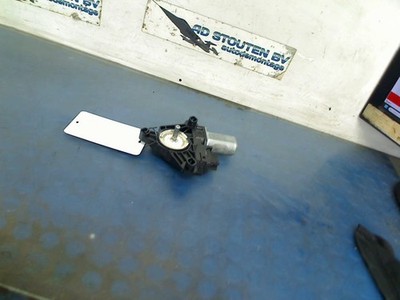MERCEDES-BENZ GLA (156.9) 2014 RIGHT REAR WINDOW REGULATOR MOTOR A2469063200