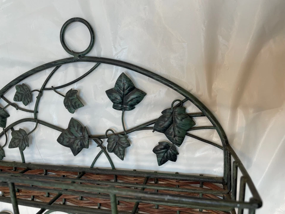 Metal and Wicker Wall Bakers Spice Trinket Rack Country Leaves 16 x 12 x 4 - Image 3 of 4