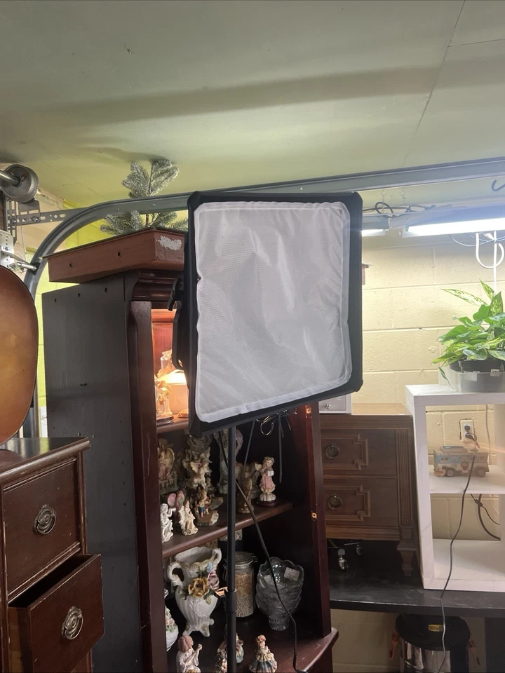 Kit de panel de luz de video LED de metal Switti S45c, bicolor con softbox, aire acondicionado, trípode Foto 3 de 4