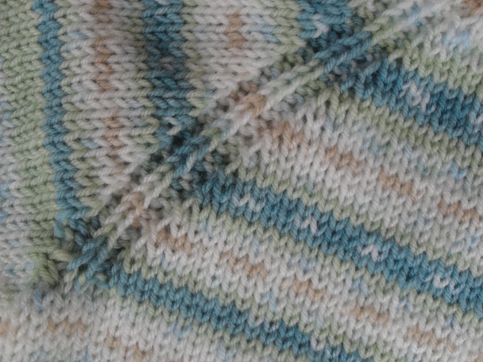 Kinderpullover, handgestrickt, ca. Gr. 80, Gründl Babywolle - Bild 2 von 4